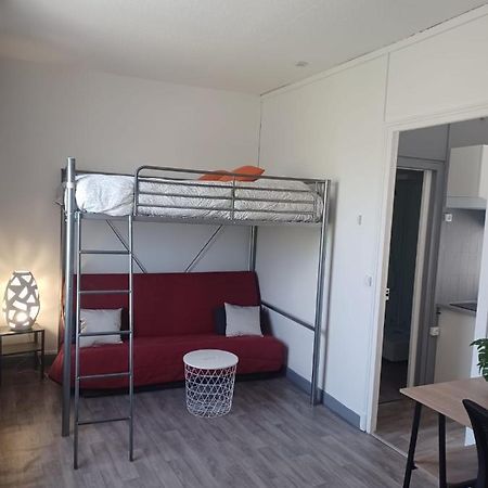 Le Carnot Proche Gare Et Iut Chez Adrien Apartment Сен-Кантен Екстериор снимка
