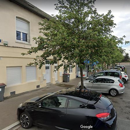Le Carnot Proche Gare Et Iut Chez Adrien Apartment Сен-Кантен Екстериор снимка